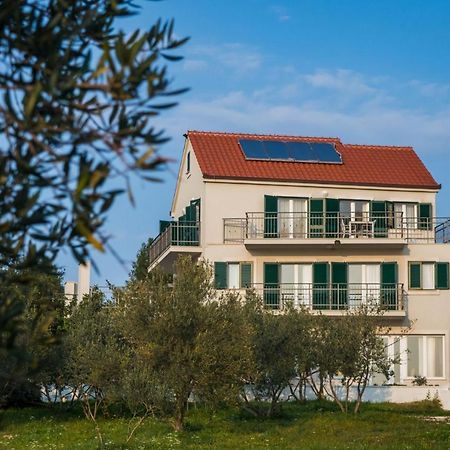 מילנה Bijaka Villas&Apartments מראה חיצוני תמונה