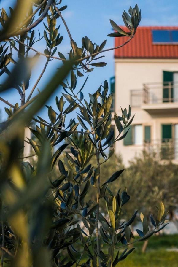 מילנה Bijaka Villas&Apartments מראה חיצוני תמונה