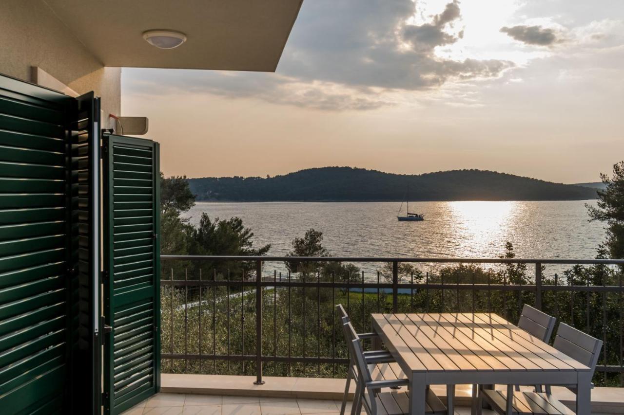 מילנה Bijaka Villas&Apartments מראה חיצוני תמונה