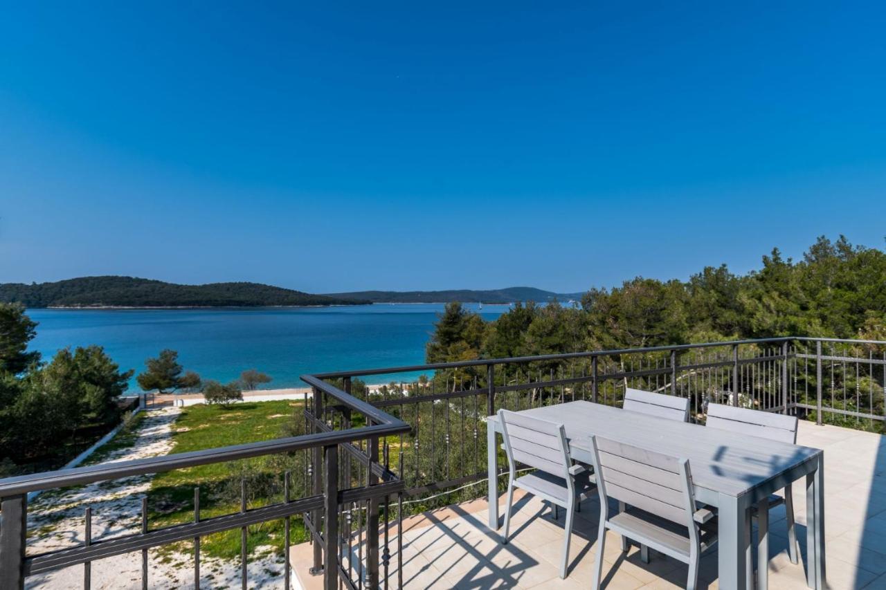 מילנה Bijaka Villas&Apartments מראה חיצוני תמונה