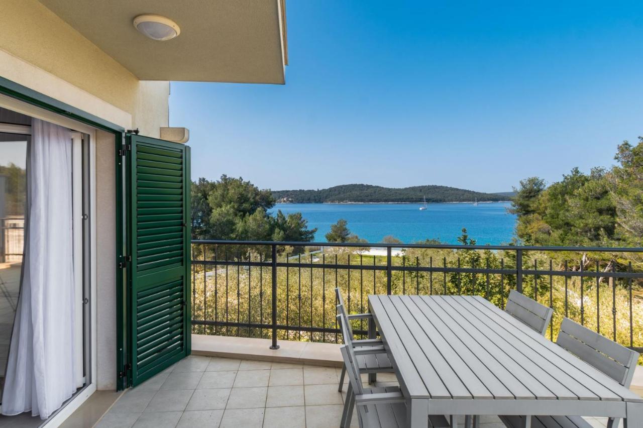 מילנה Bijaka Villas&Apartments מראה חיצוני תמונה